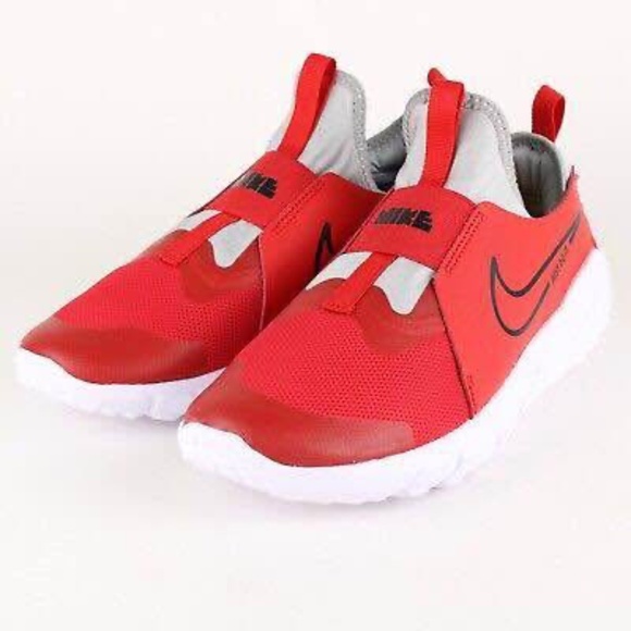 BRAND NEW boy girl youth nike Nike flex runner red slip on shoes size 2Y - Picture 2 of 8